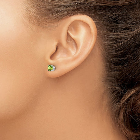 14k White Gold 5mm Peridot Earrings